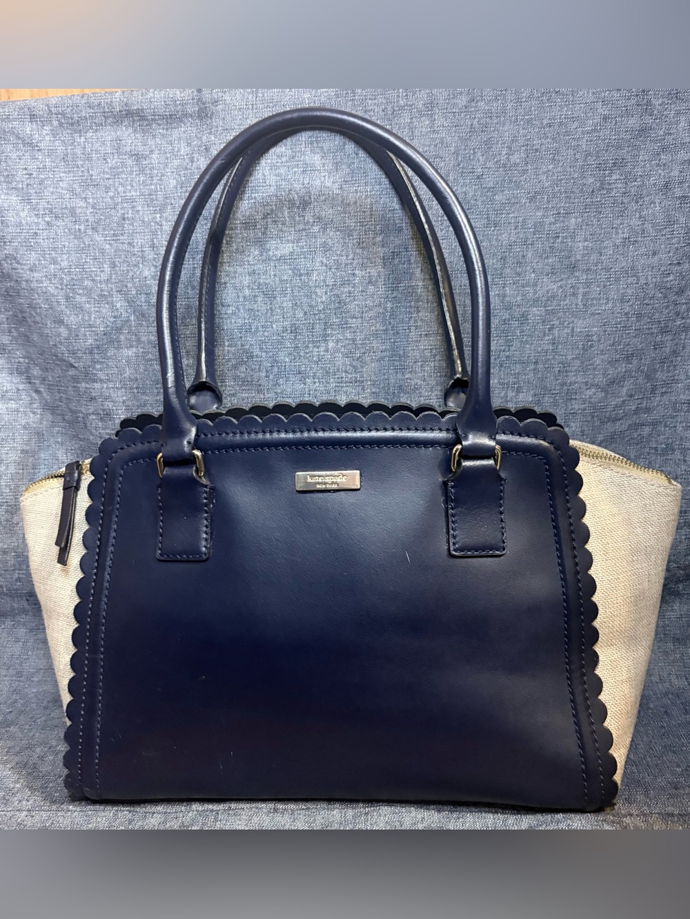 EUC Kate Spade Marguerite Lilac
Road Navy Blue Leather/Canvas Shoulder Bag Purse